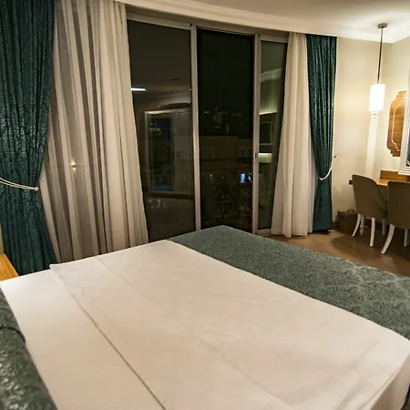 Hotel Exelans