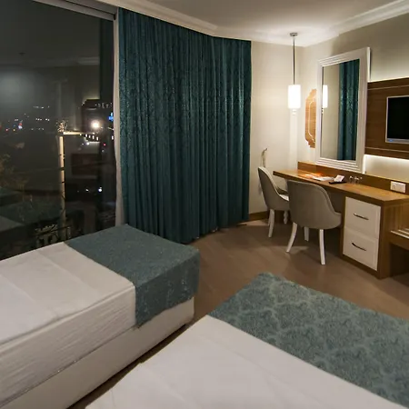Hotel Exelans 3*
