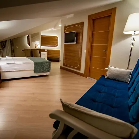 Hotel Exelans 3*